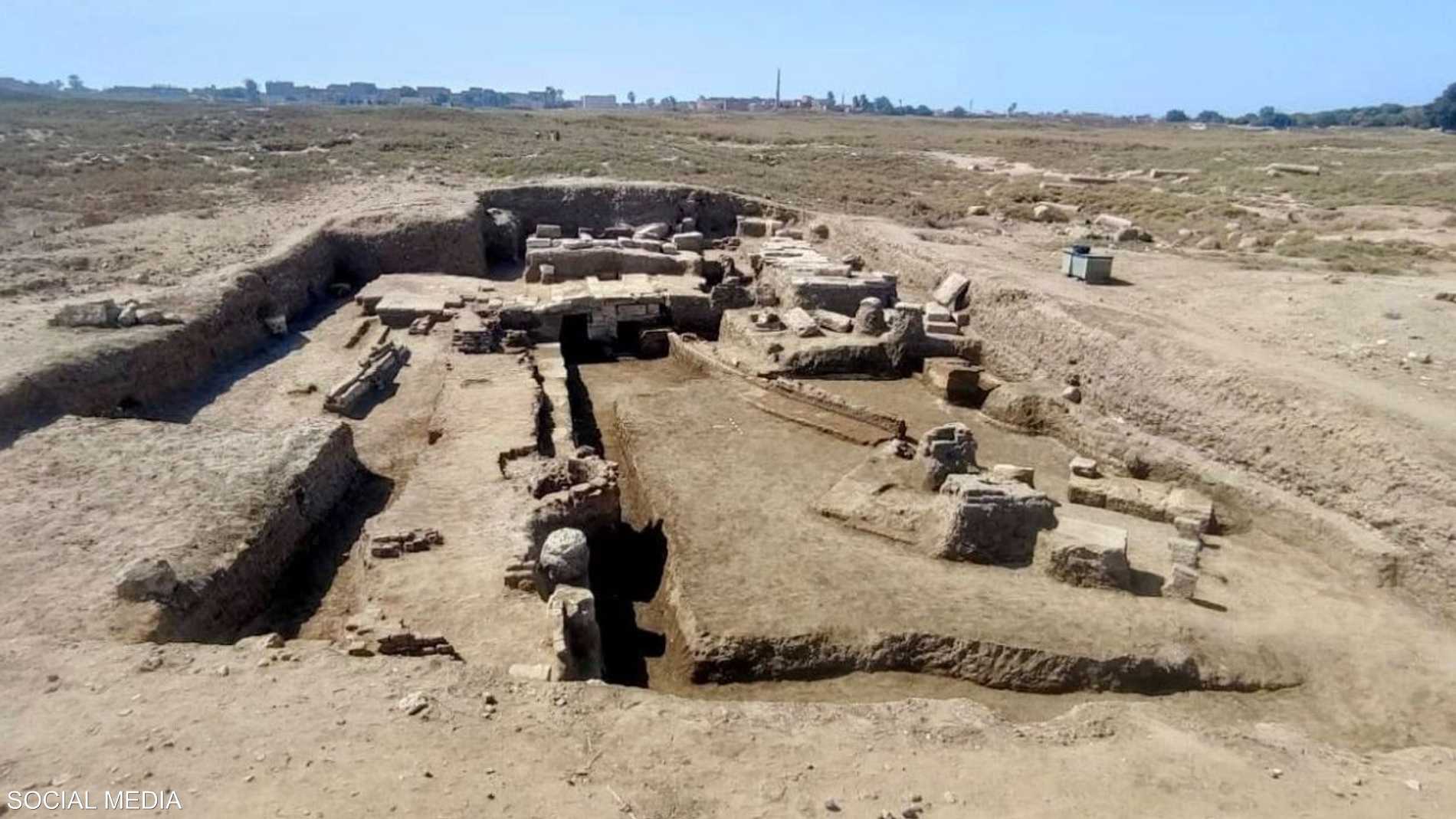 مصر.. اكتشاف 5 كنوز أثرية بمنطقة إهناسيا 