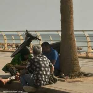 عائلات بأكملها وصلت تباعاً إلى الرصيف البحري