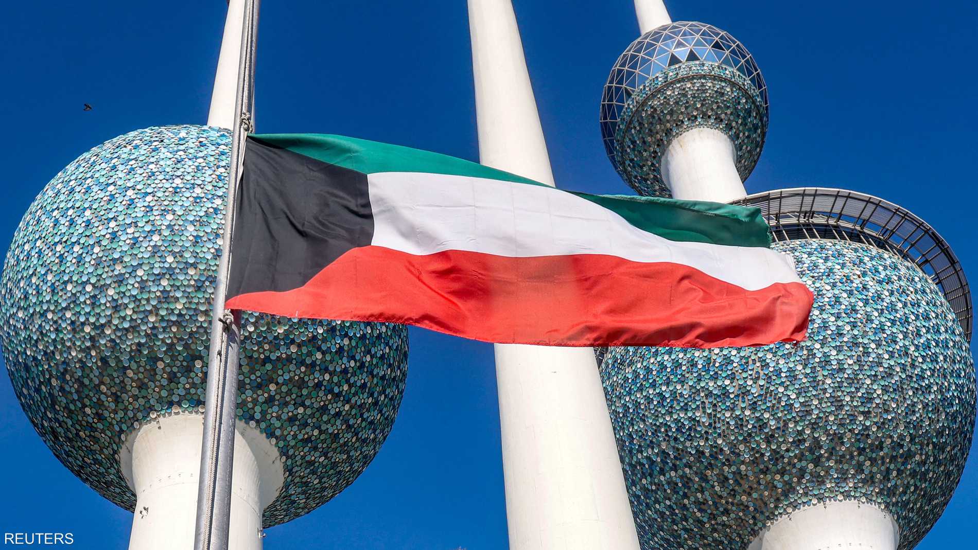 الكويت.. تعليق الرحلات الجوية وتحويلها إلى مطارات بديلة 