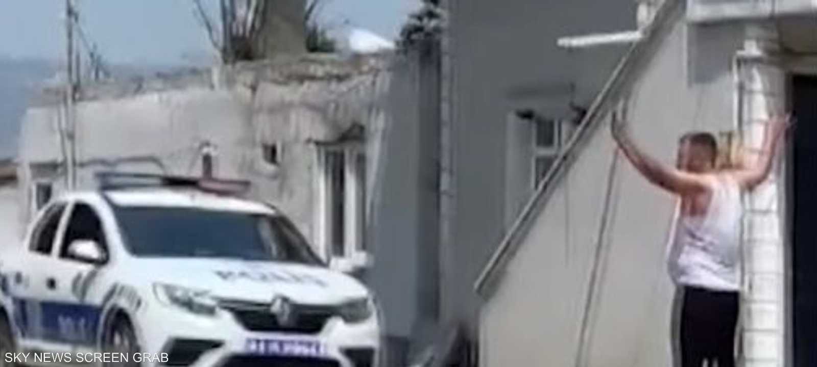 أوقفت الشرطة الزوج المشتبه به بعد الحادث
