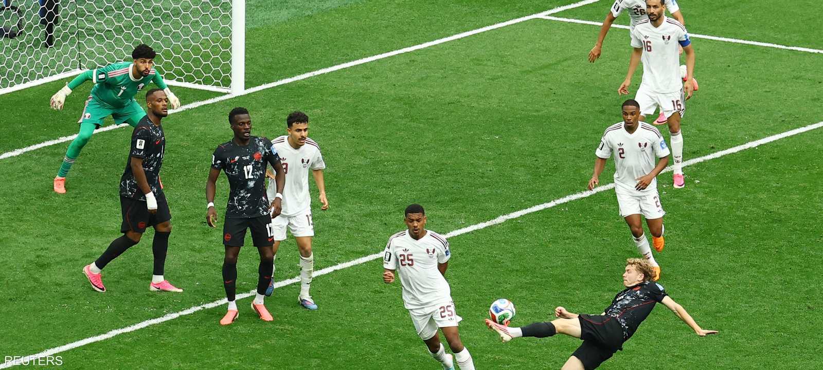 من المباراة بين الفريقين