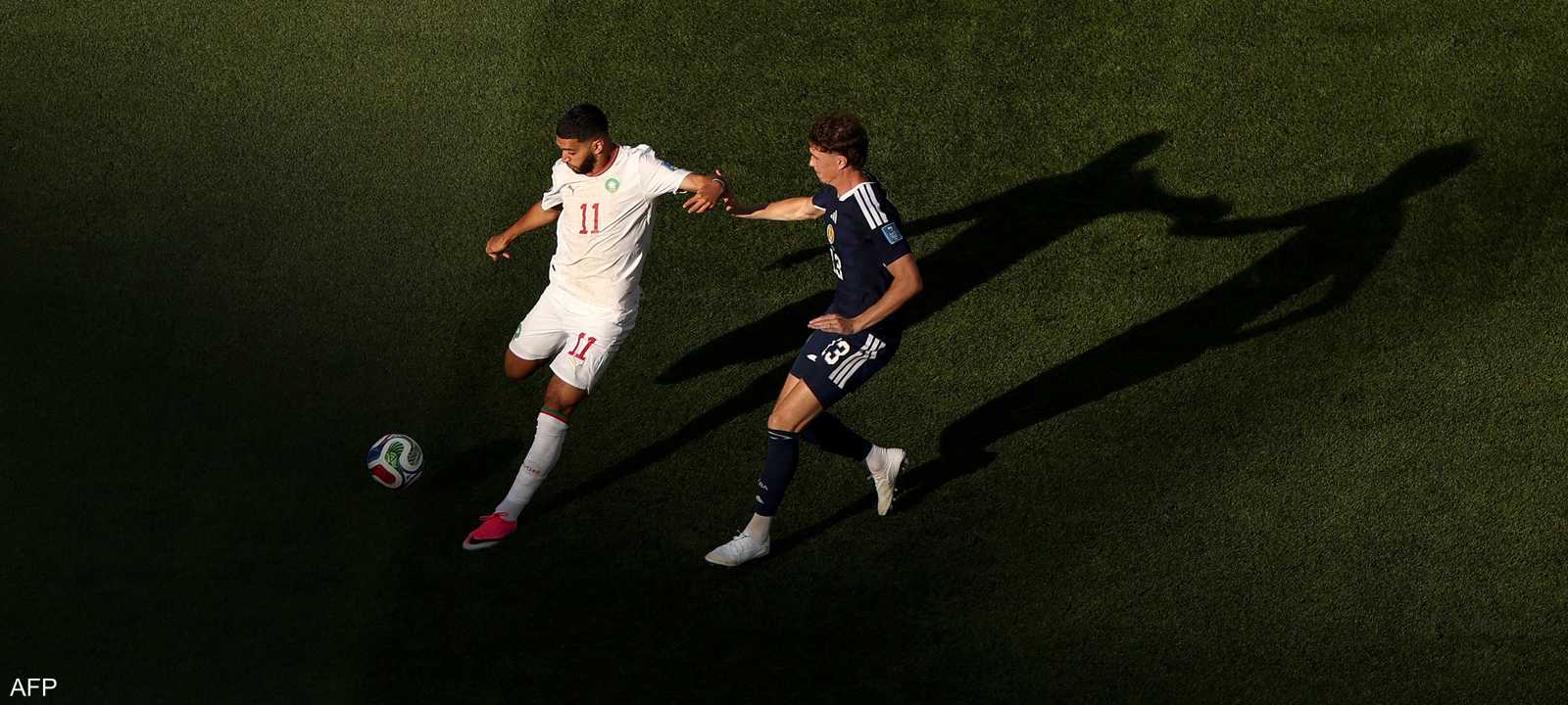 صيباري يهدي بلاده فوزا ثمينا