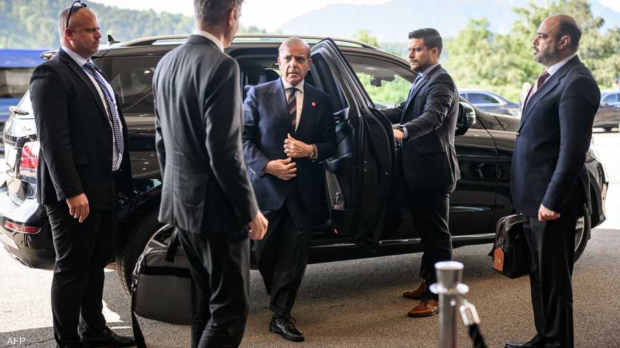 رئيس وزراء باكستان محمد شهباز شريف في منتجع بورغنشتوك