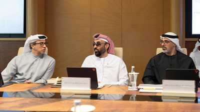 طحنون بن زايد يترأس اجتماع مجلس الشؤون الاستثمارية بأبوظبي
