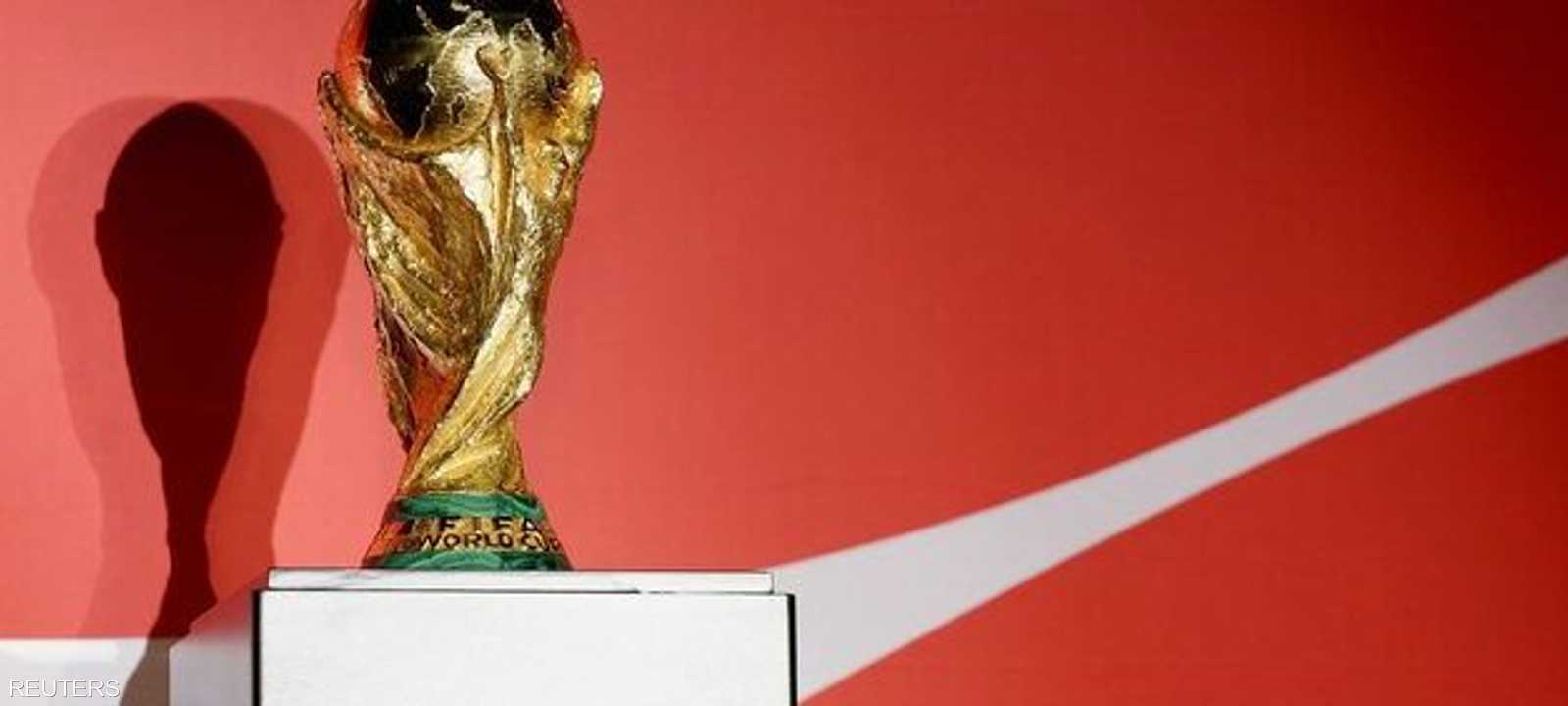 كأس العالم معروض خلال حفل بمناسبة الجولة العالمية في بوغوتا