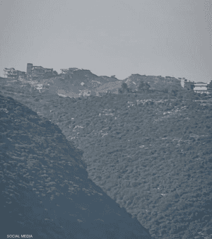 أدى التفجير إلى شطر بلدة مجدل زون إلى قسمين