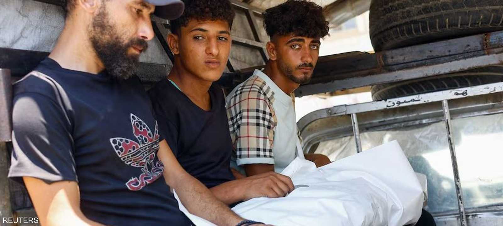 12 فلسطينيا قتلوا منذ السبت في غزة
