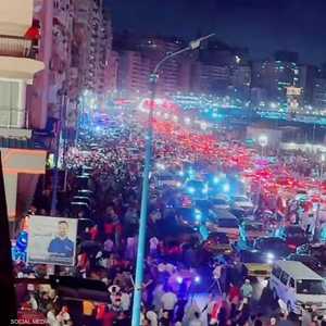 امتلآت شوارع غزة احتفالا بتأهل منتخب مصر