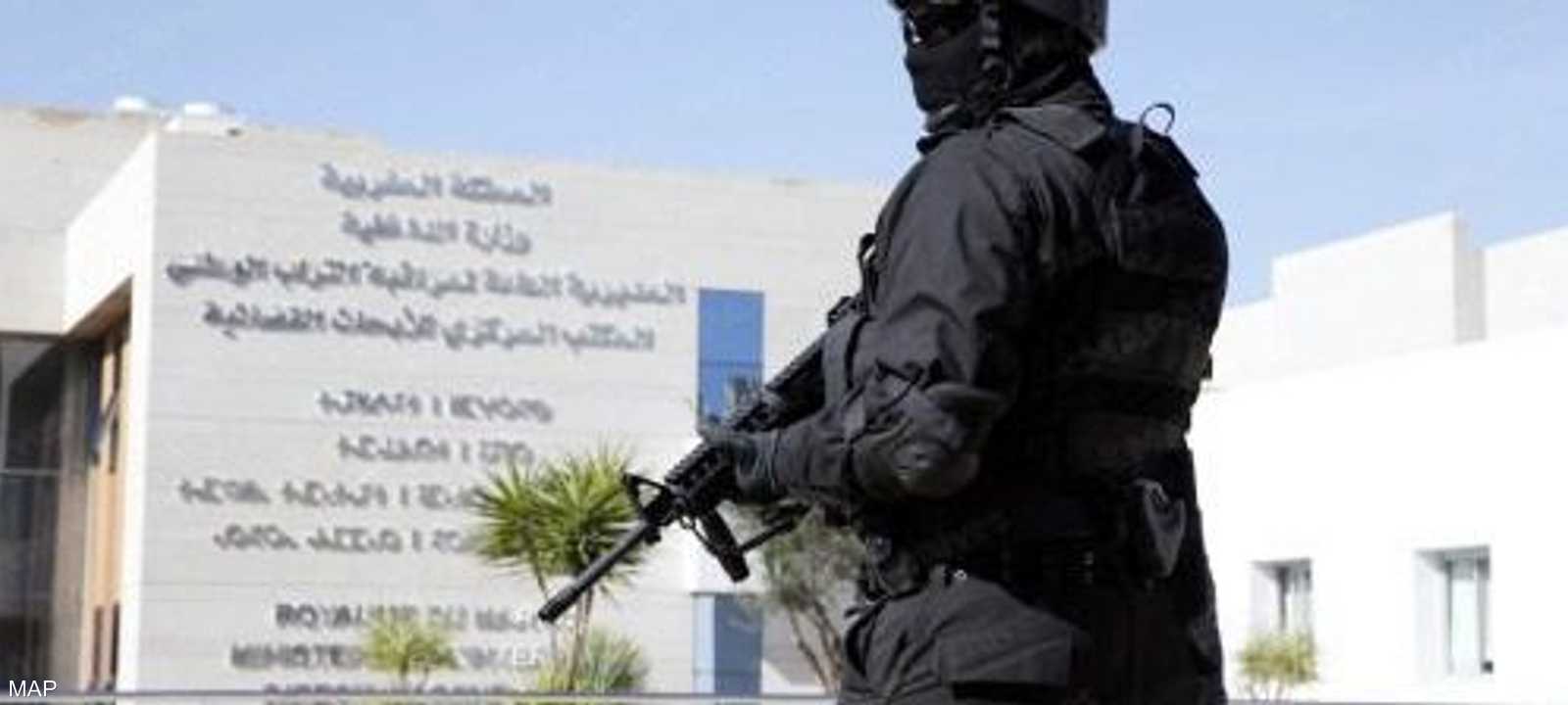 توقيف 10 أشخاص متطرفين يشتبه في ارتباطهم بتنفيذ عمل الإرهابي