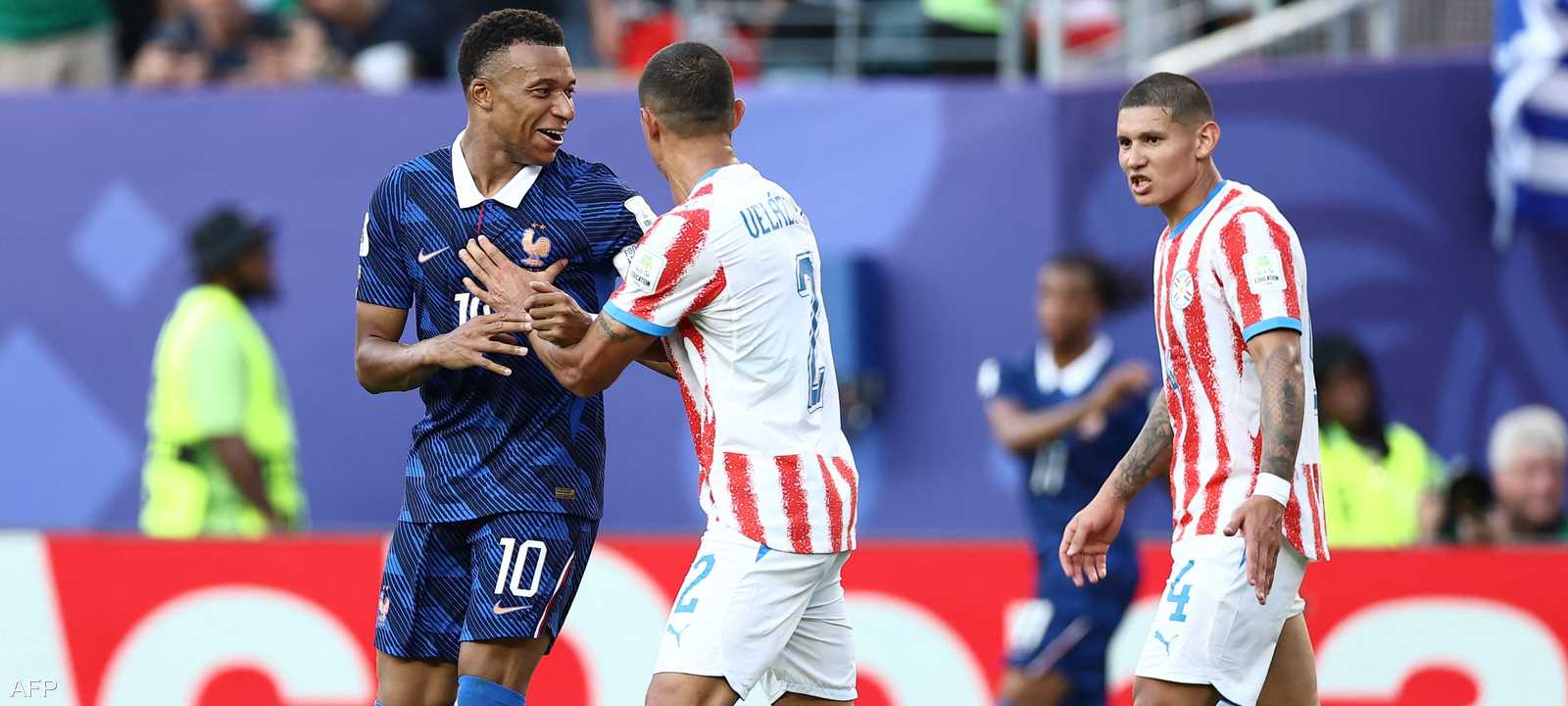 شهدت مباراة فرنسا والباراغوي توترا بين لاعبي الفريقين