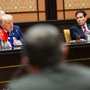 ترامب وإلى جانبه روبيو خلال اجتماع مع أردوغان