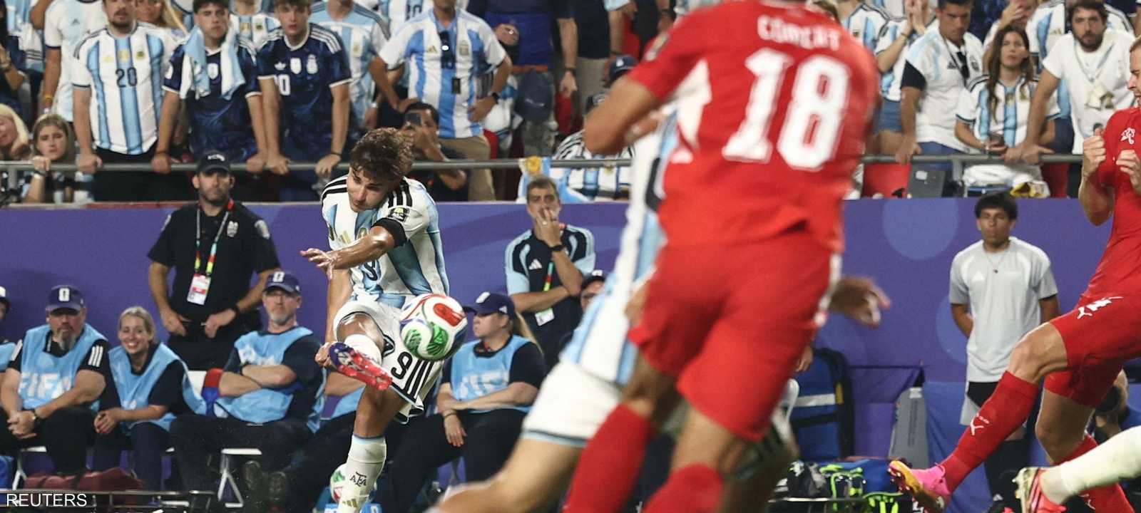 من المباراة بين الفريقين