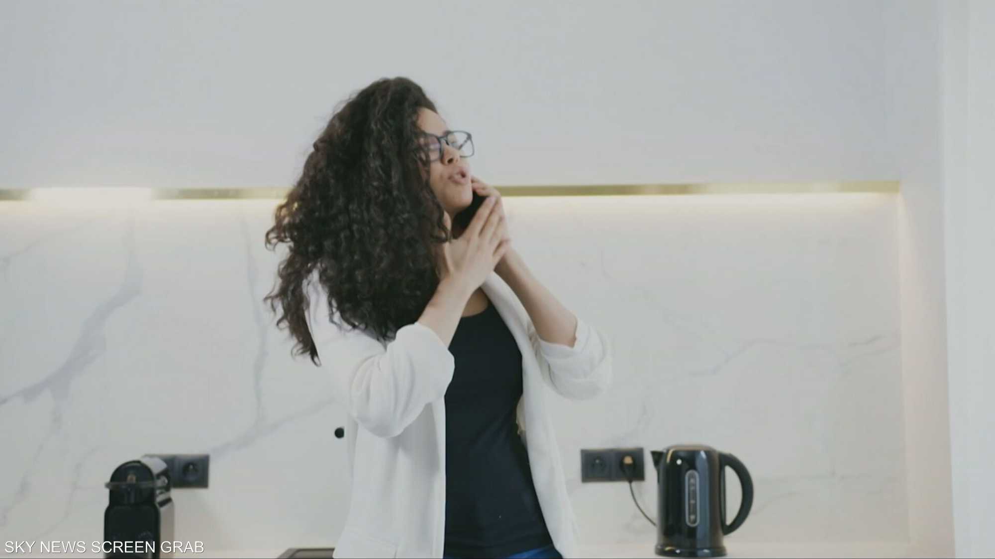 طلبية مكياج ملغاة تتحول إلى قضية أمام المحاكم