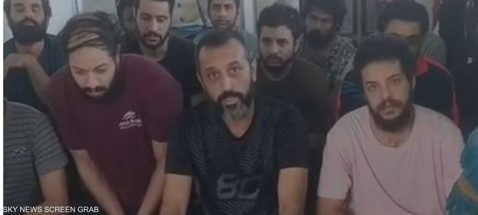 أسر البحارة المحتجزين يطالبون بالإفراج عنهم