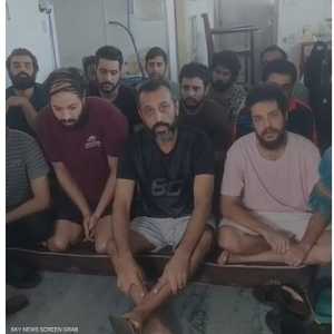 أسر البحارة المحتجزين يطالبون بالإفراج عنهم