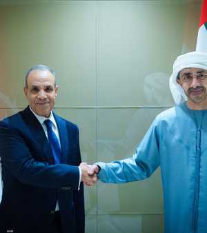 عبدالله بن زايد يستقبل وزير الخارجية المصري