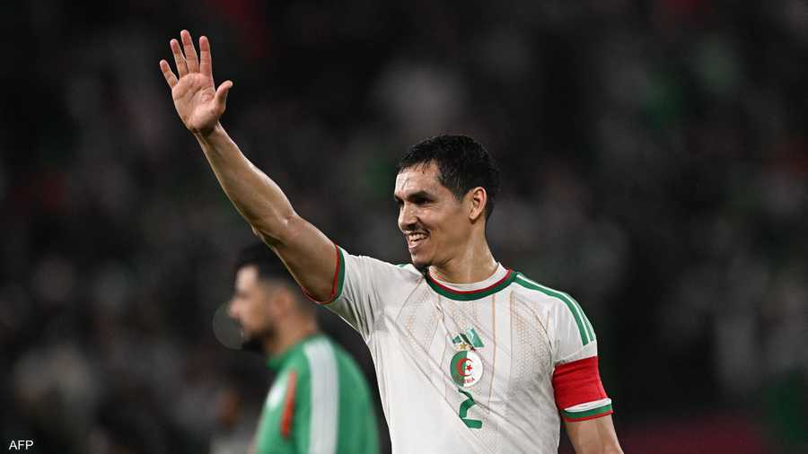 بعد 123 مباراة.. ماندي يعتزل اللعب الدولي مع الجزائر