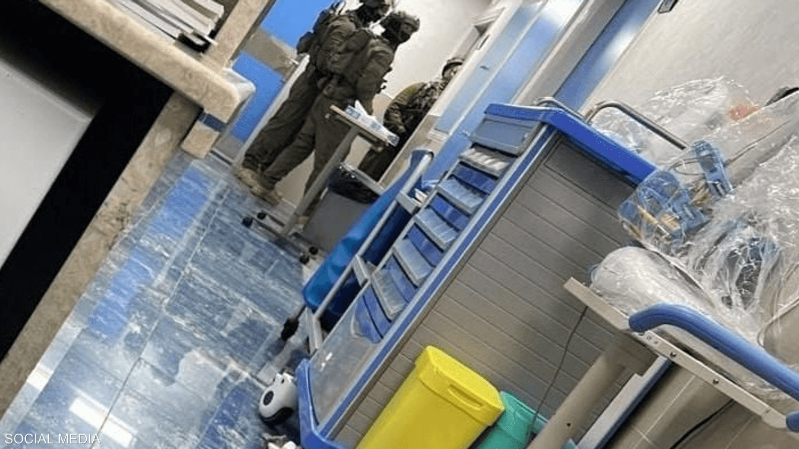 حاصرت قوات إسرائيلية المستشفى واقتحمت قسم الطوارئ
