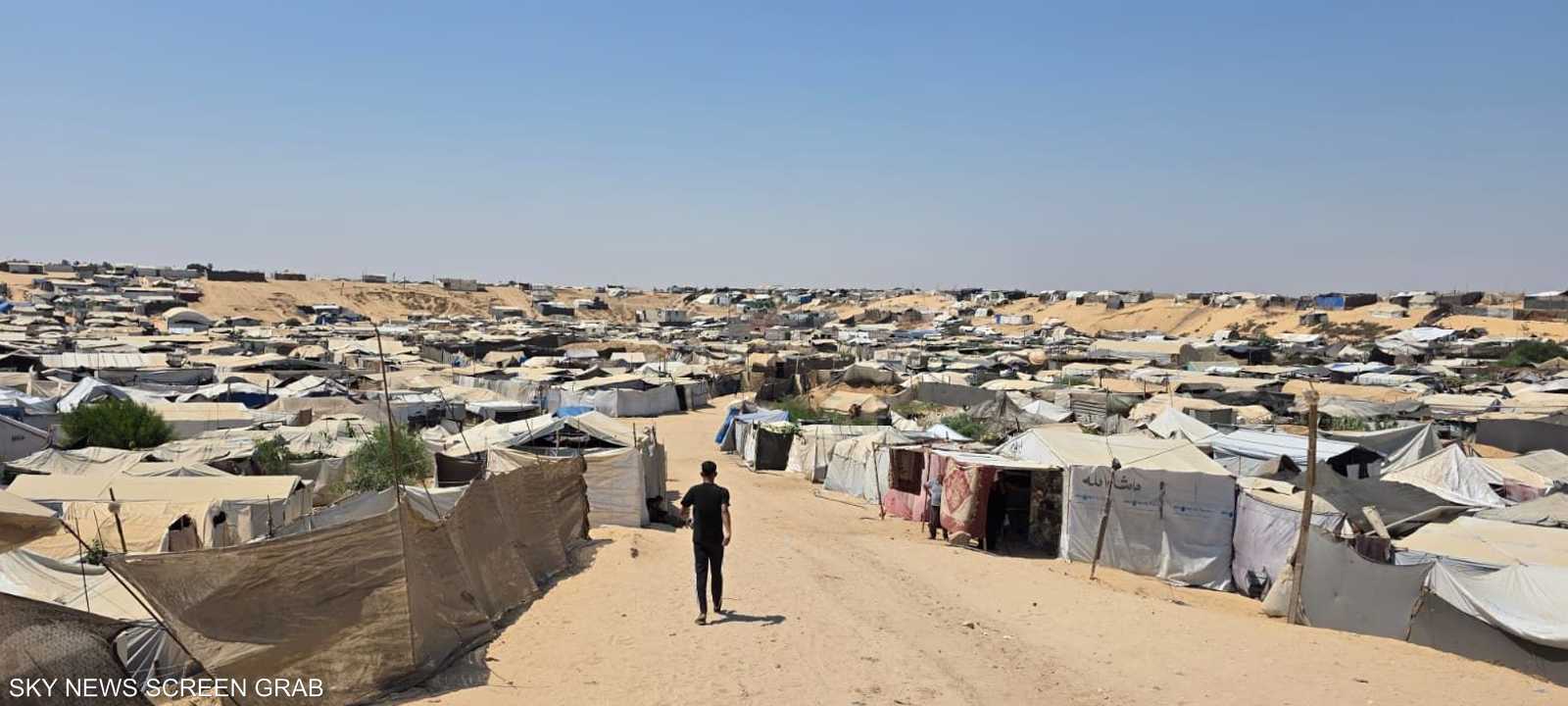يعيش النازحون في خان يونس بغزة أحوالا معيشية غاية في الصعوبة