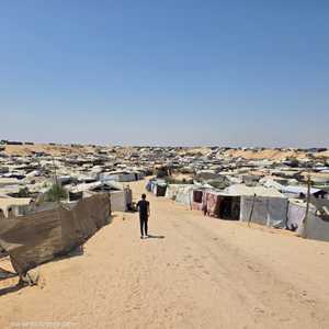 يعيش النازحون في خان يونس بغزة أحوالا معيشية غاية في الصعوبة