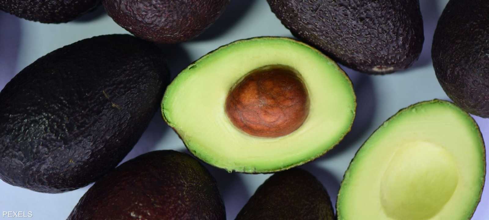 يتميز الأفوكادو بغناه بالألياف