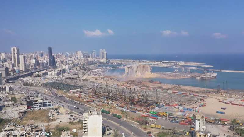 اللبنانيون يحيون الذكرى السادسة لانفجار مرفأ بيروت