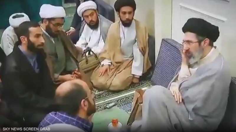 فيديو لمجتبى خامنئي ينشر لأول مرة