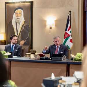 العاهل الأردني خلال استقباله وفدا من الكونغرس بقصر الحسينية