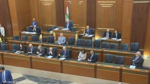 لبنان يقر قانون عفو عام ويخفض مدة بعض العقوبات