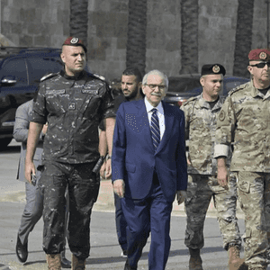 جاءت الانفجارات في وقت كان سلام يجري جولة في المنطقة