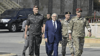 جاءت الانفجارات في وقت كان سلام يجري جولة في المنطقة