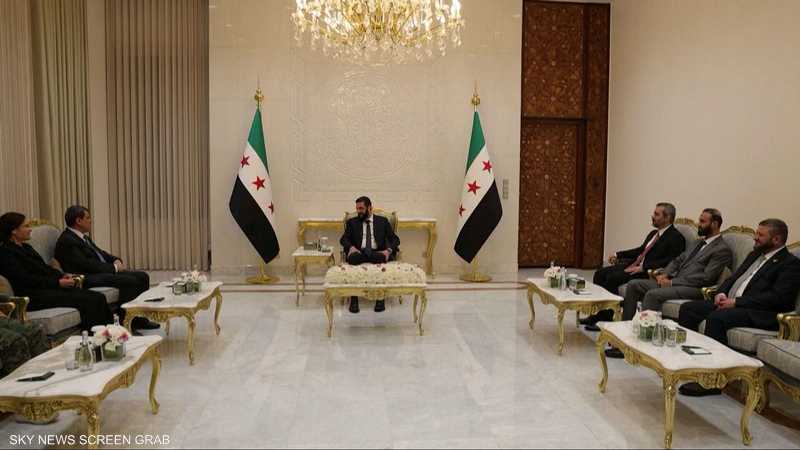 "قسد" تعلن حل نفسها والاندماج الكامل بمؤسسات الدولة السورية