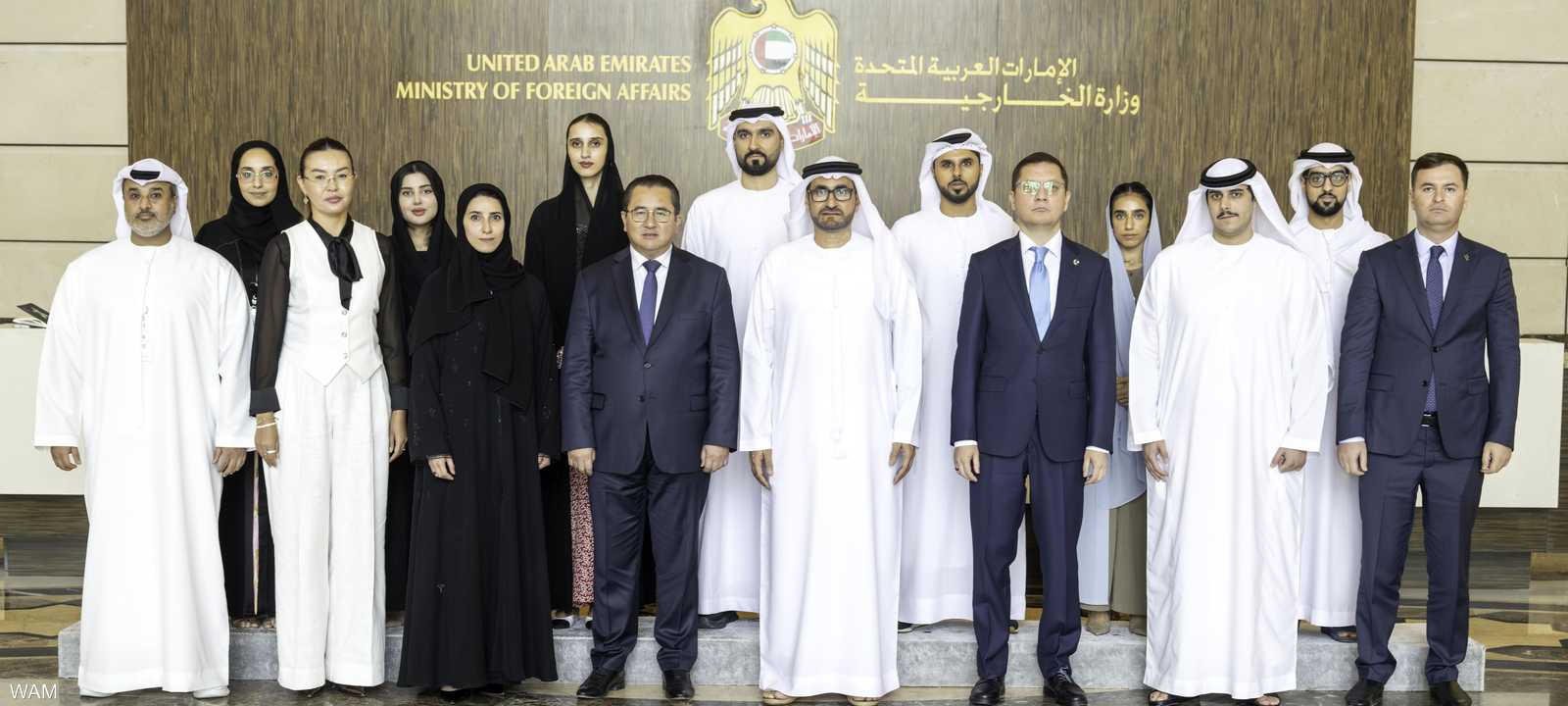 الإمارات وكازاخستان بحثتا التعاون في المجال القنصلي