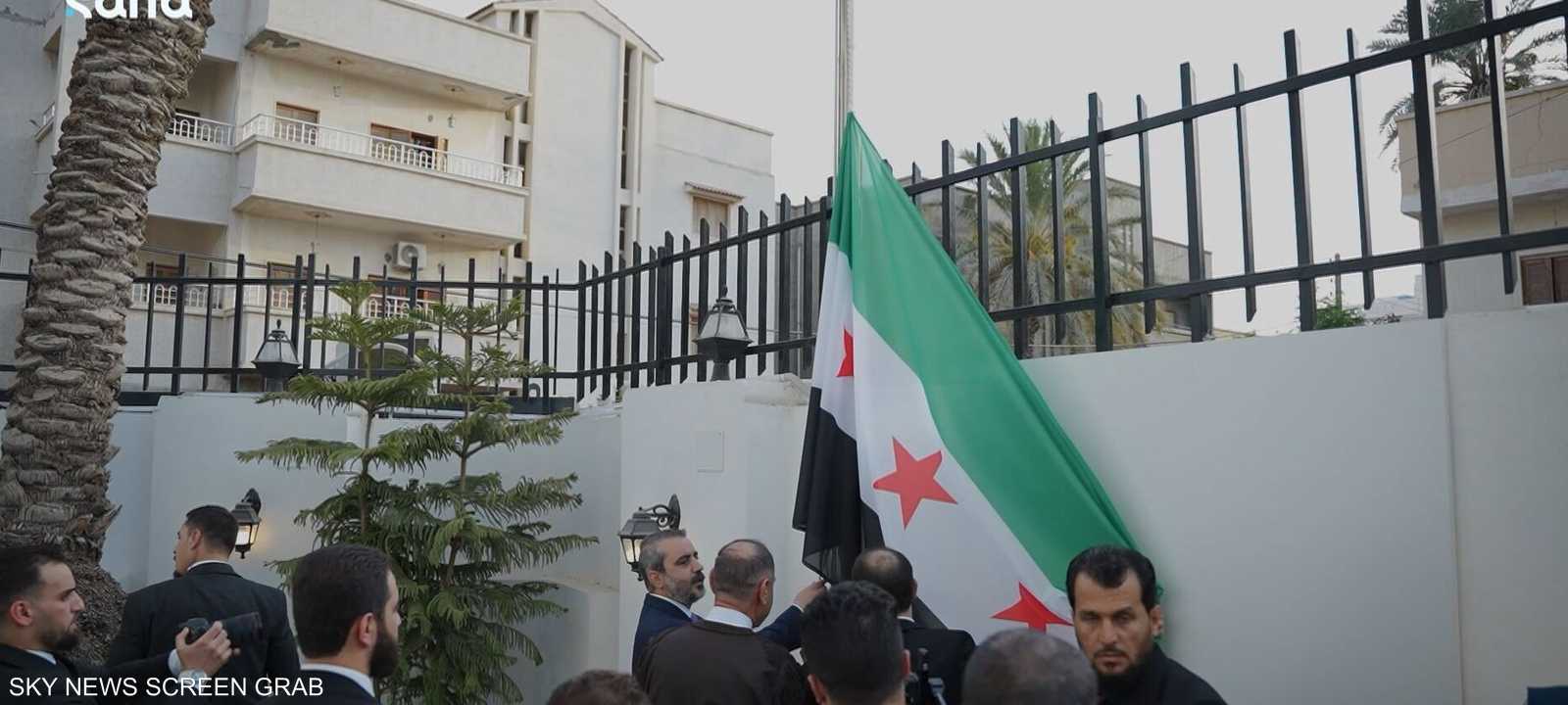وزير الخارجية السوري يعلن استئناف عمل سفارة بلاده في ليبيا