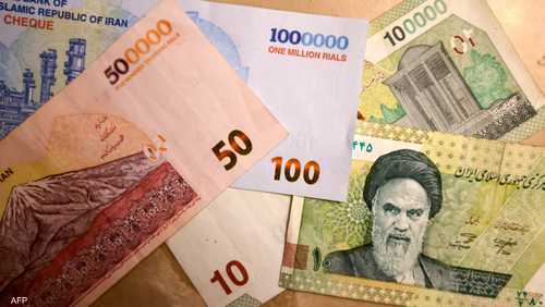 العملة الإيرانية تهوي إلى مستوى تاريخي جديد
