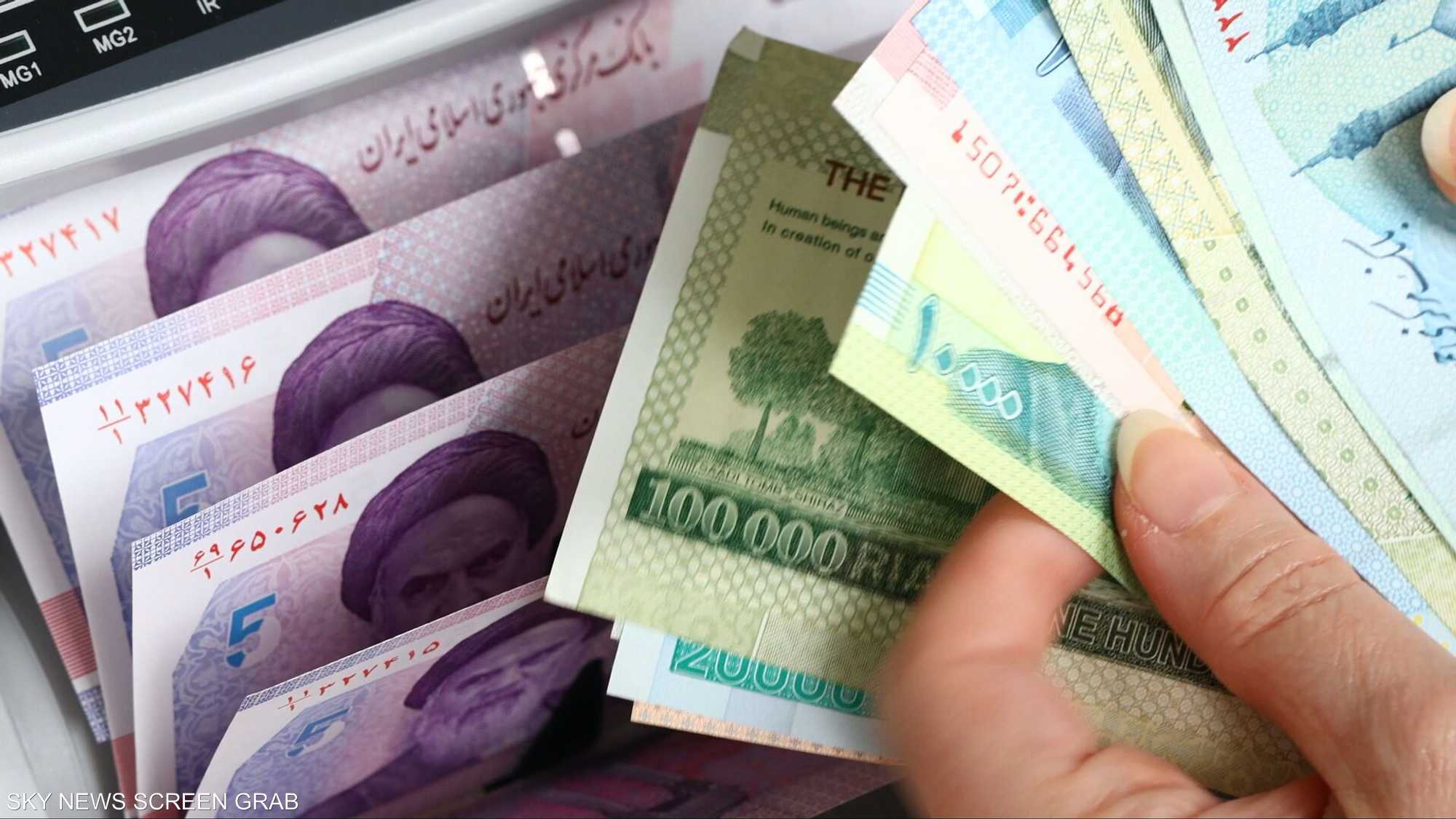 حملة خنق اقتصاد إيران.. هل تنجح في انتزاع تنازلات؟