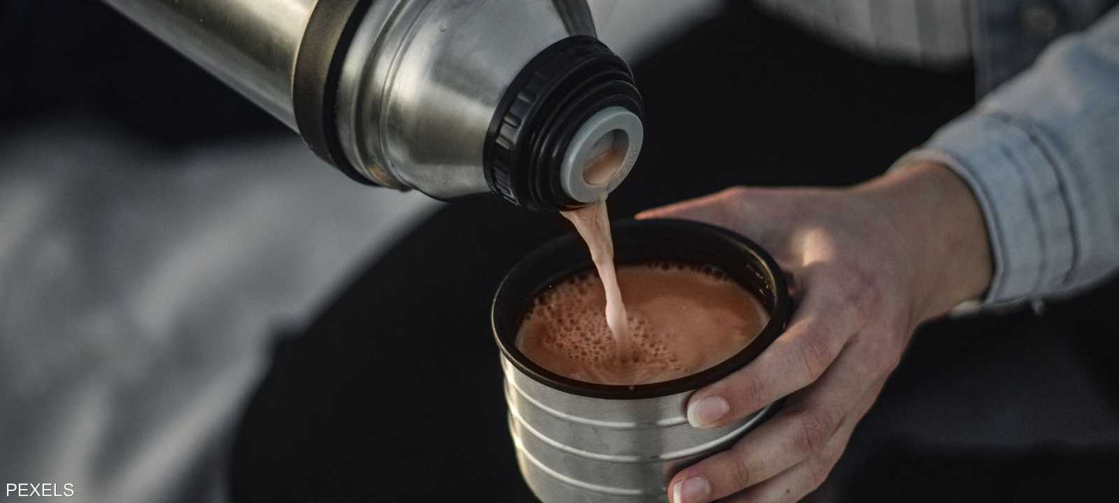 كوب ساخن جدًا قد يرفع خطر سرطان المريء