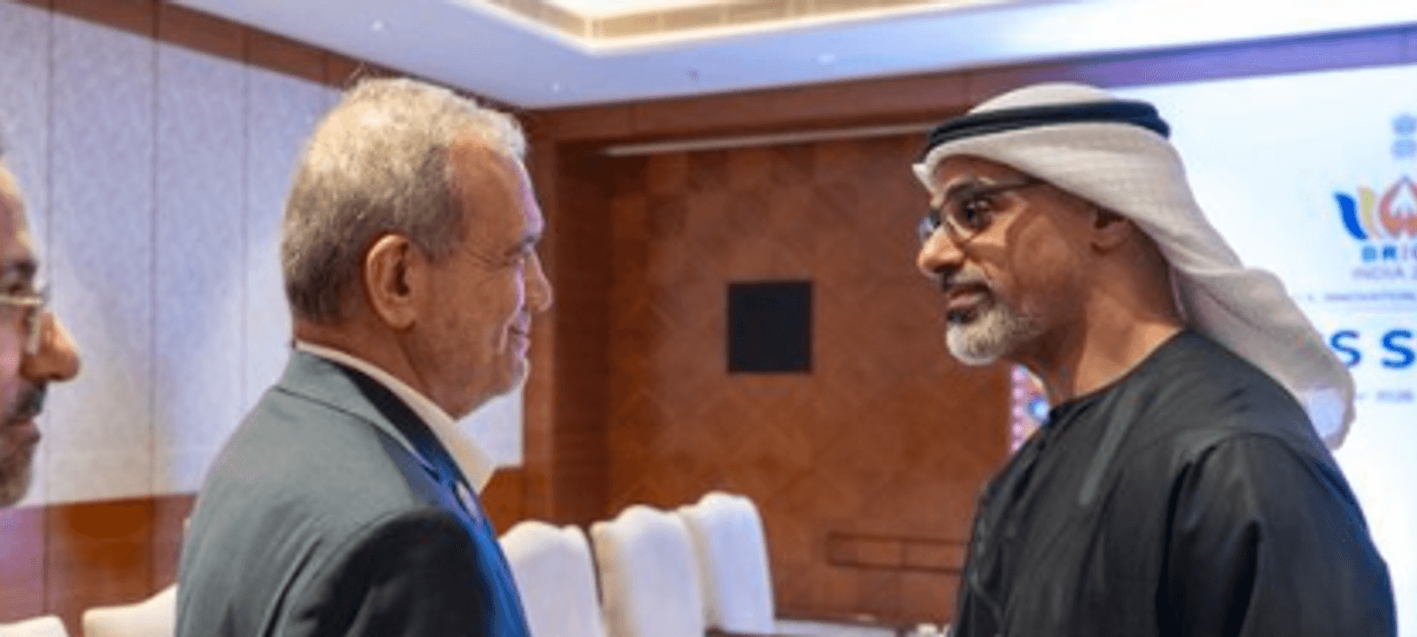 تناول اللقاء عددا من القضايا الإقليمية والدولية