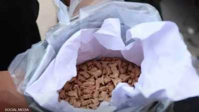 ليبيا.. ضبط 100 ألف حبة مخدرة بوجه القذافي