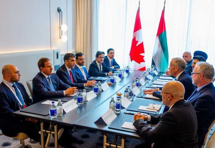 الإمارات وكندا