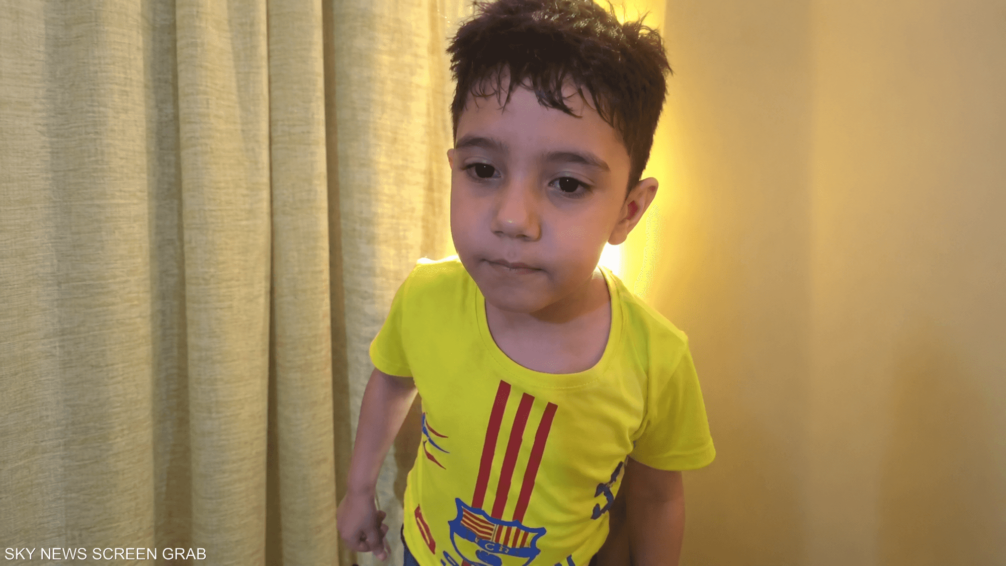 بعد مقترح إعادة الضرب للمدارس السورية.. أم توثق صفع طفلها