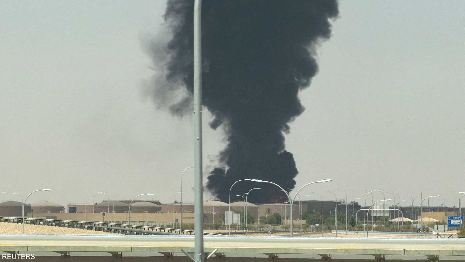 رويترز: الحوثيون يقولون إنهم استهدفوا الرياض ومنشأة لأرامكو 
