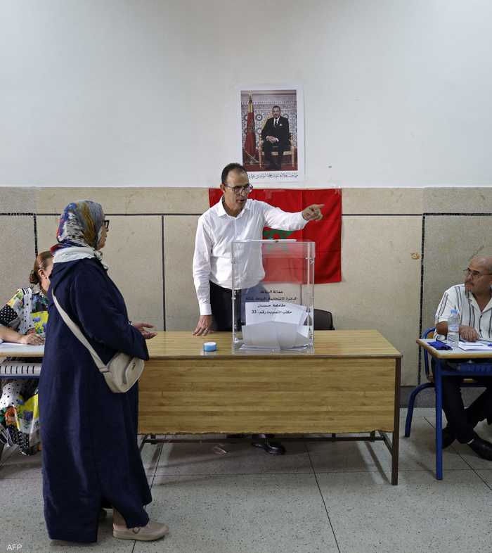 مع إغلاق مكاتب التصويت بدأت عمليات فرز وإحصاء الأصوات