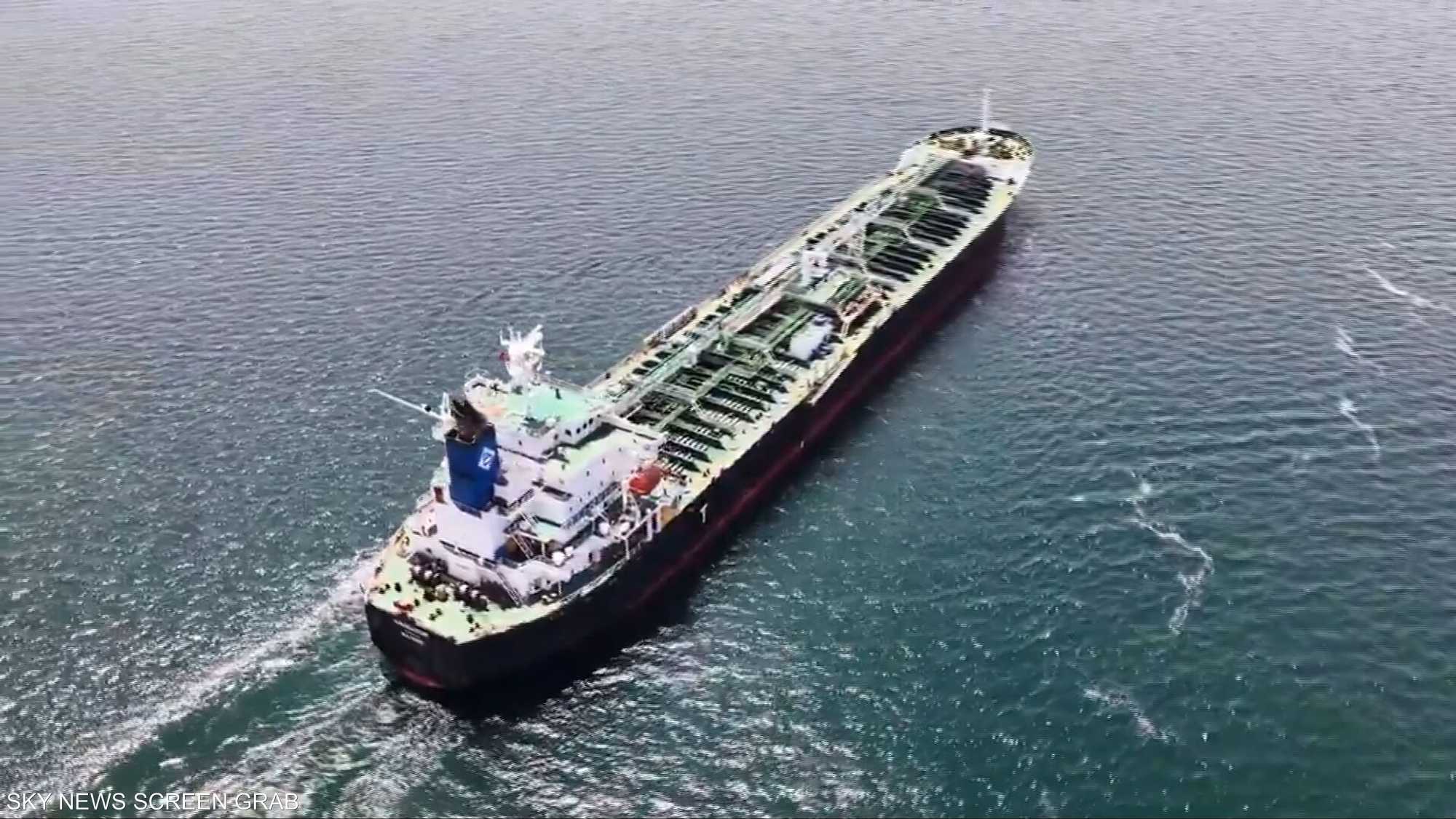 واشنطن وطهران.. تأكيد أميركي بخروج مضيق هرمز من سيطرة إيران