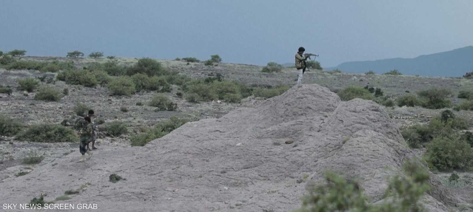 الحوثيون يضغطون على الأغبرة.. مخاوف من تطويق تعز