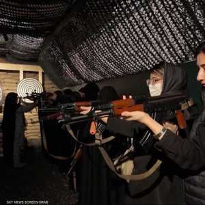 إنشاء أول كتيبة نسائية مسلحة في طهران