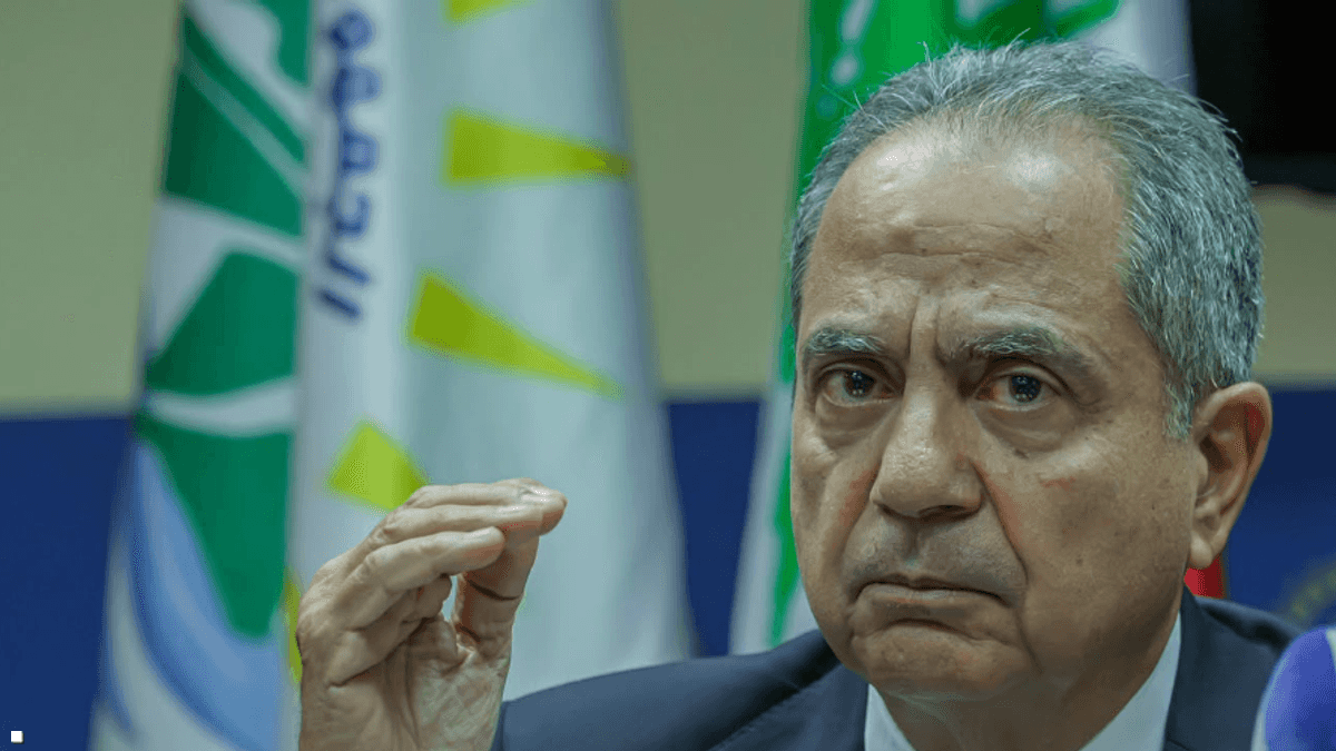 اعتكاف وزير الطاقة اللبناني.. هل يدفع الحكومة لحل الأزمة؟