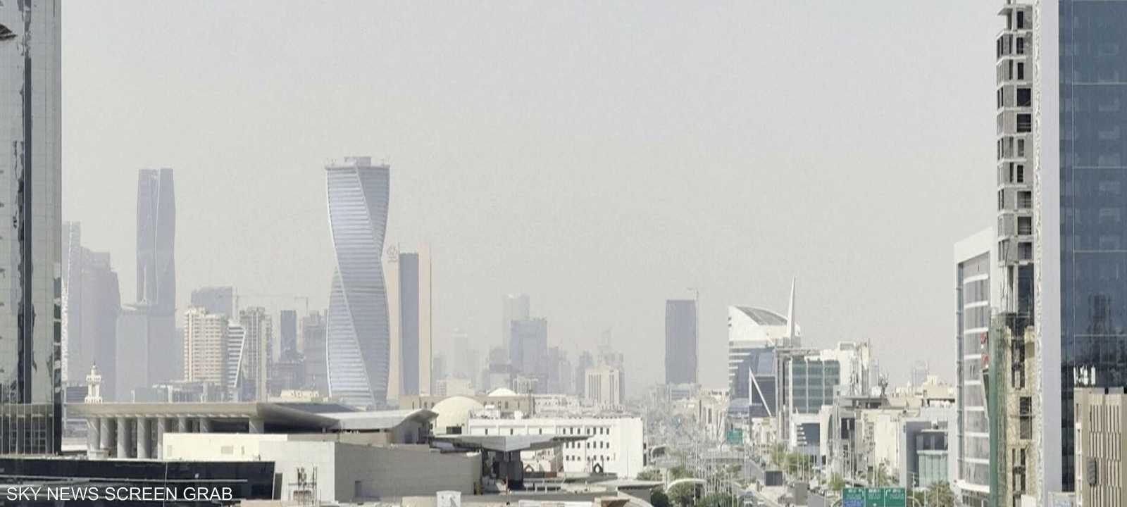 صواريخ نحو الرياض.. هل يتغير مسار المواجهة في اليمن؟