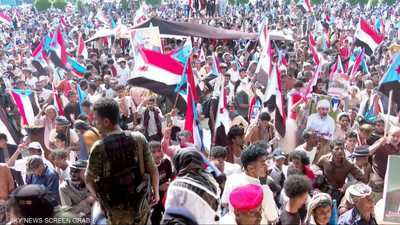 حشود في جنوب اليمن تحيي الذكرى الـ63 لثورة أكتوبر