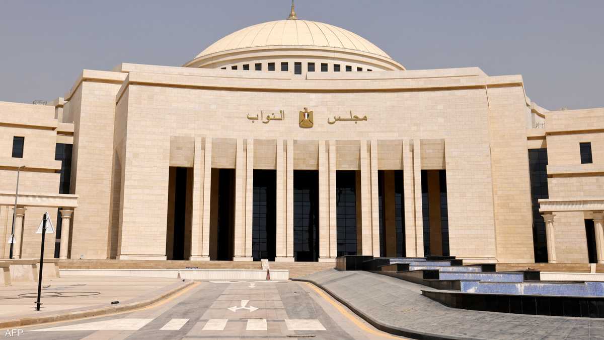 البرلمان المصري يؤجل مناقشة تقديم الدعم للسعودية أسبوعا